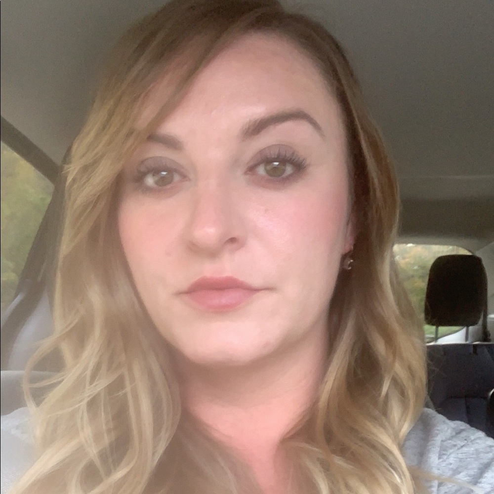 Meet your Posher, Ashlee